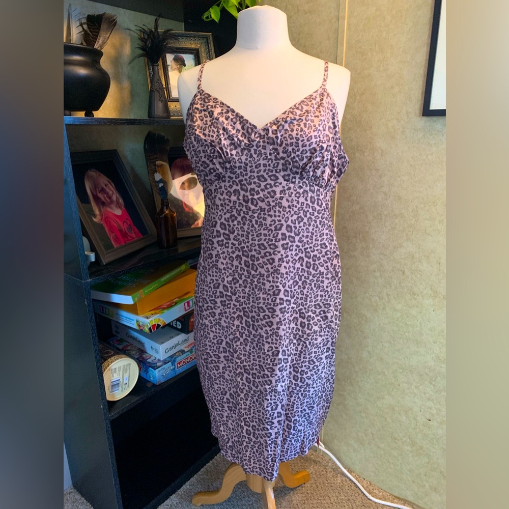 NWT Leapord Print adjustable Staps Dress